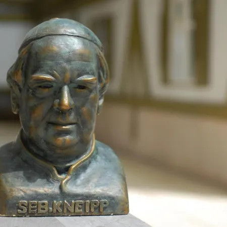 Haus Am Bach Отель Бад-Верисхофен