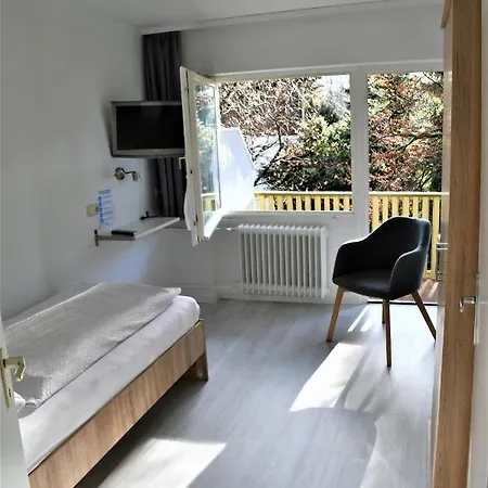 Отель Haus Am Bach 2*