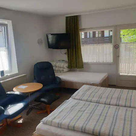 Haus Am Bach Отель Бад-Верисхофен