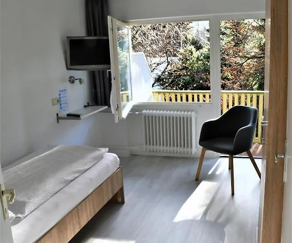 Otel Haus Am Bach 2*