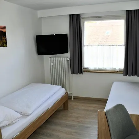 Haus Am Bach Hotel 2*