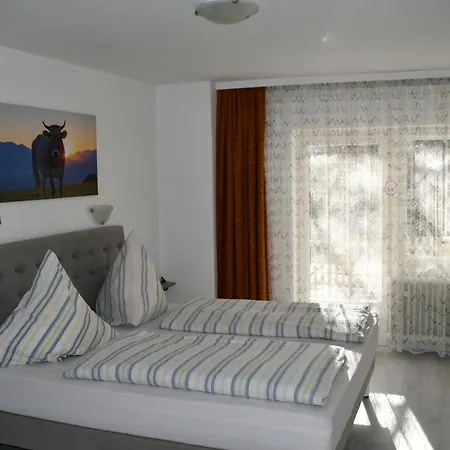 Hotel Haus Am Bach 2*