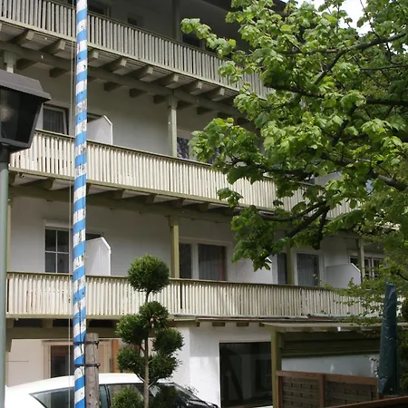 Haus Am Bach Hotel 2*